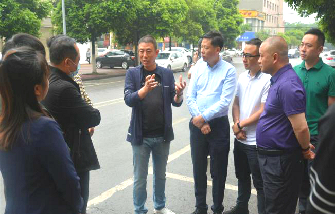 DƬ1.jpg